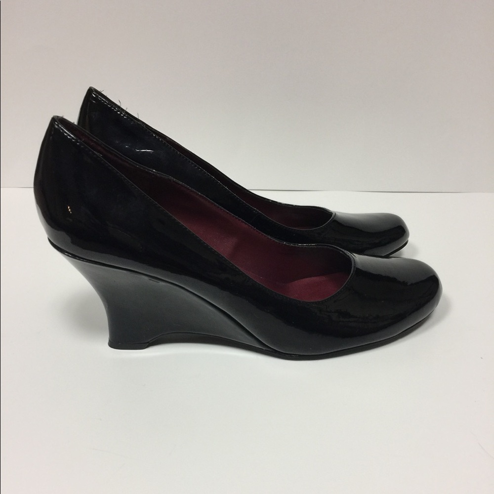 *NWOT* PAZZO Marco Wedge Heel